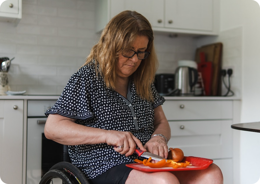 Person using SinaVita support system at home